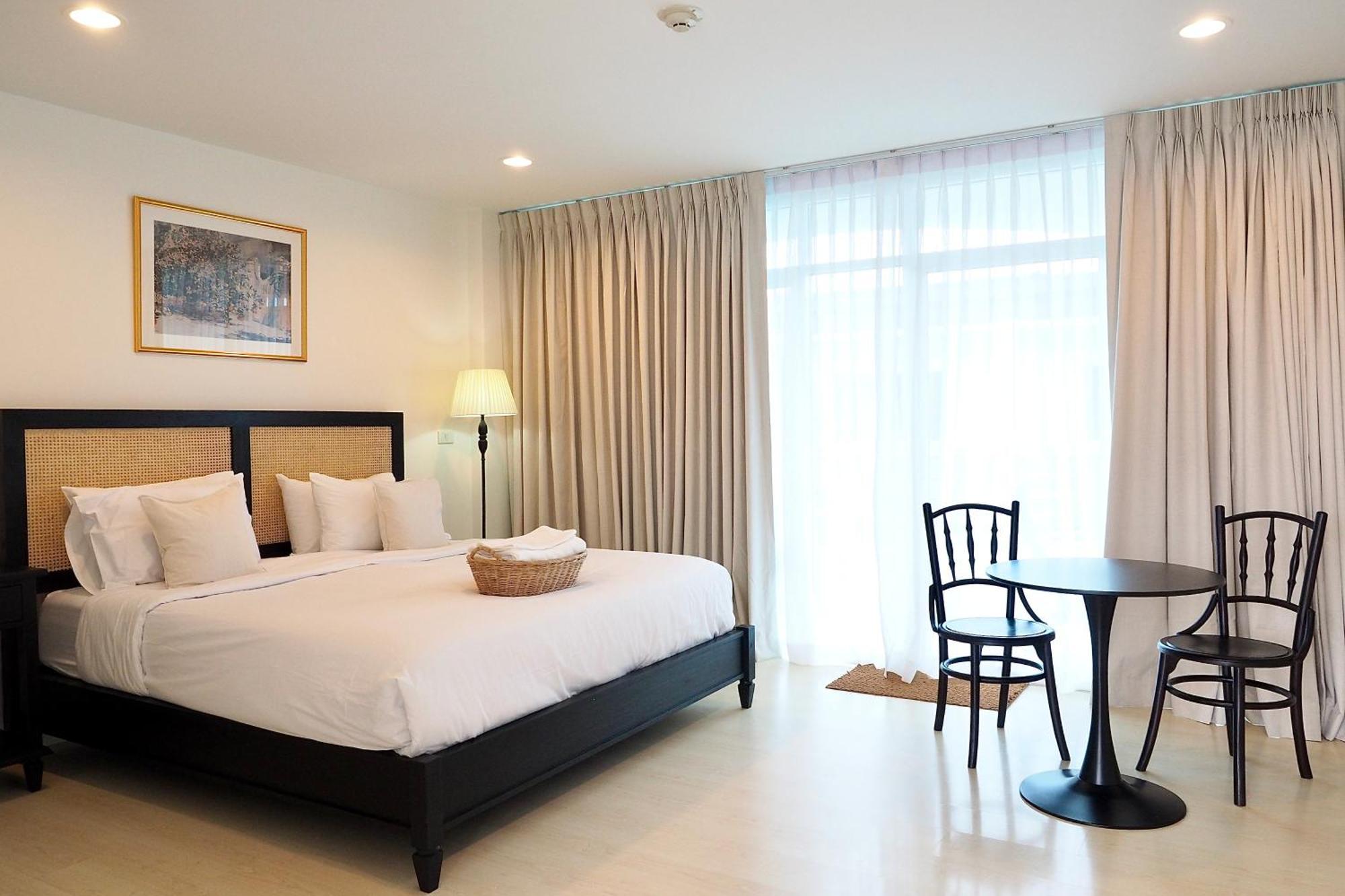 The Beach Bangsaen By Thanthita Next To Wonnapa Beach Free Disney Plus Buitenkant foto