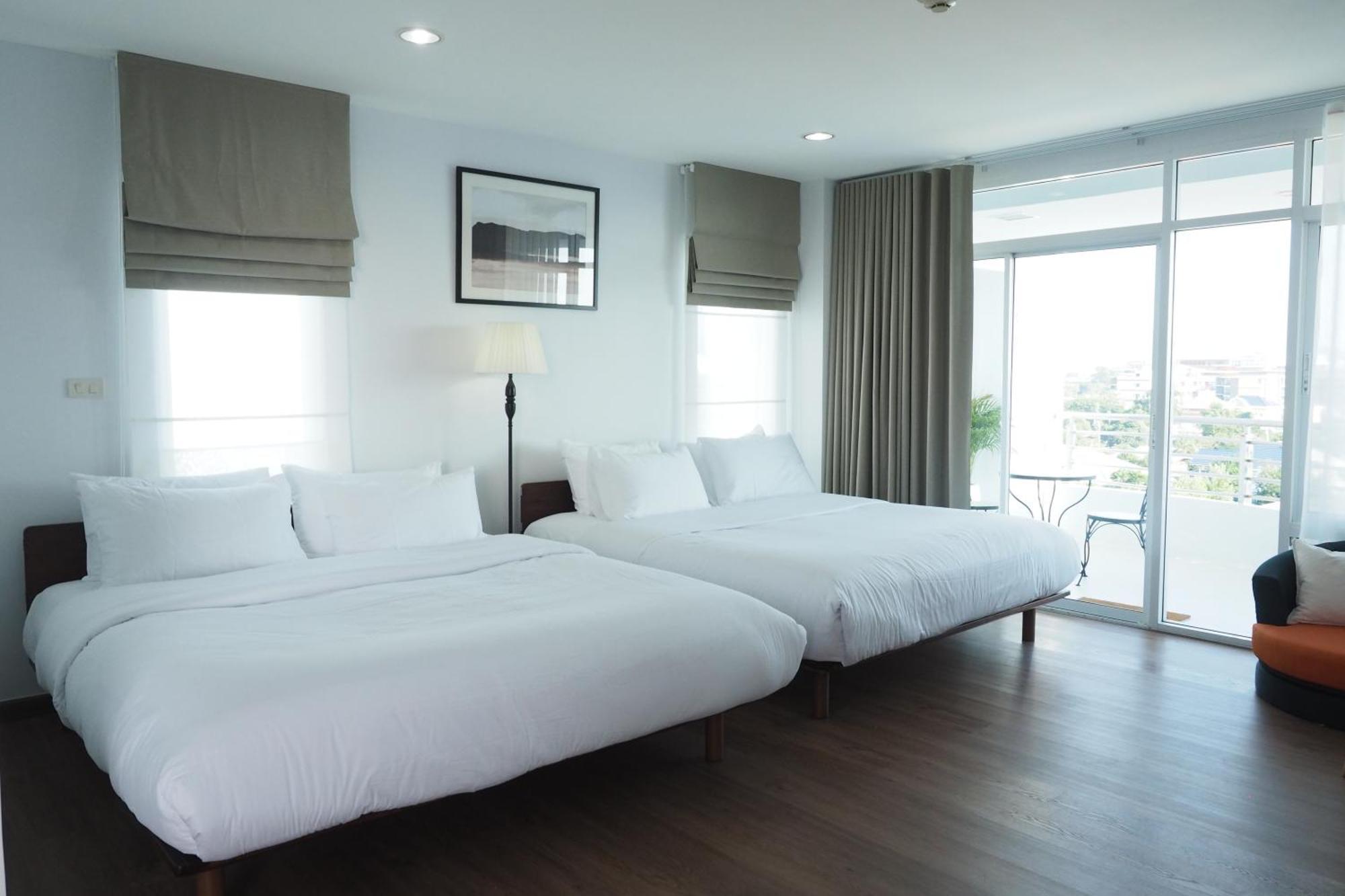 The Beach Bangsaen By Thanthita Next To Wonnapa Beach Free Disney Plus Buitenkant foto